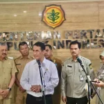 Bupati Bulukumba Andi Muchtar Ali Yusuf bersama Mentan Andi Amran dan sejumlah kepala daerah. Foto dok Humas Diskominfo Bulukumba